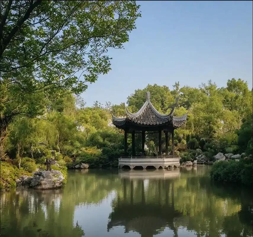 松滋雨双房地产有限公司